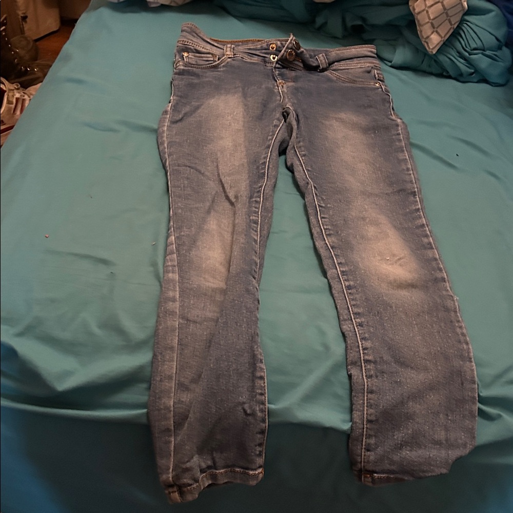 DKNY Women's Faded Blue Straight Leg Jeans
